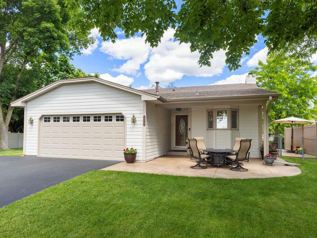 9740 Upton Avenue N  Brooklyn Park MN 55444 photo