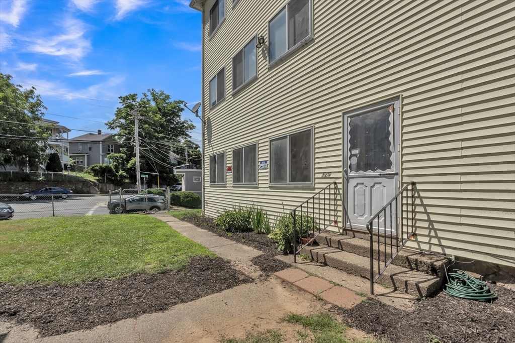 Property Photo: 125 Cross MA 01550