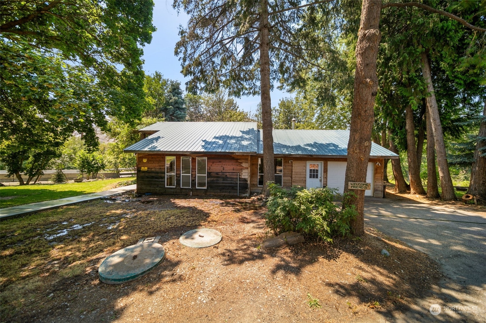 Property Photo:  1360  Sleepy Hollow Road  WA 98801 