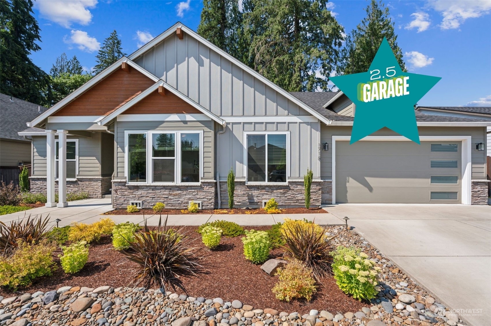 Property Photo:  1718 SE 40th Street  WA 98606 