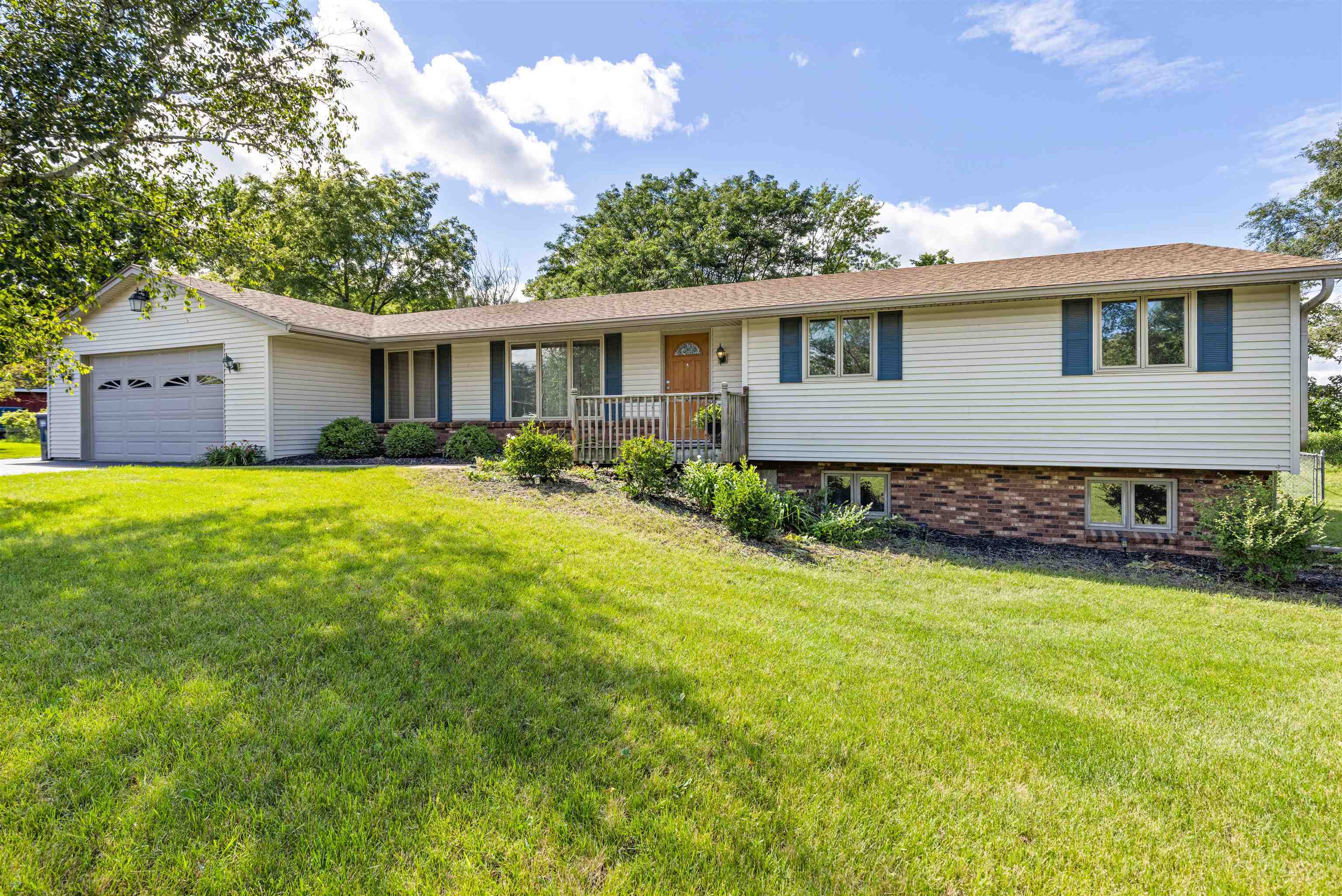 Property Photo:  13950 S Bluff Road  IL 61072 