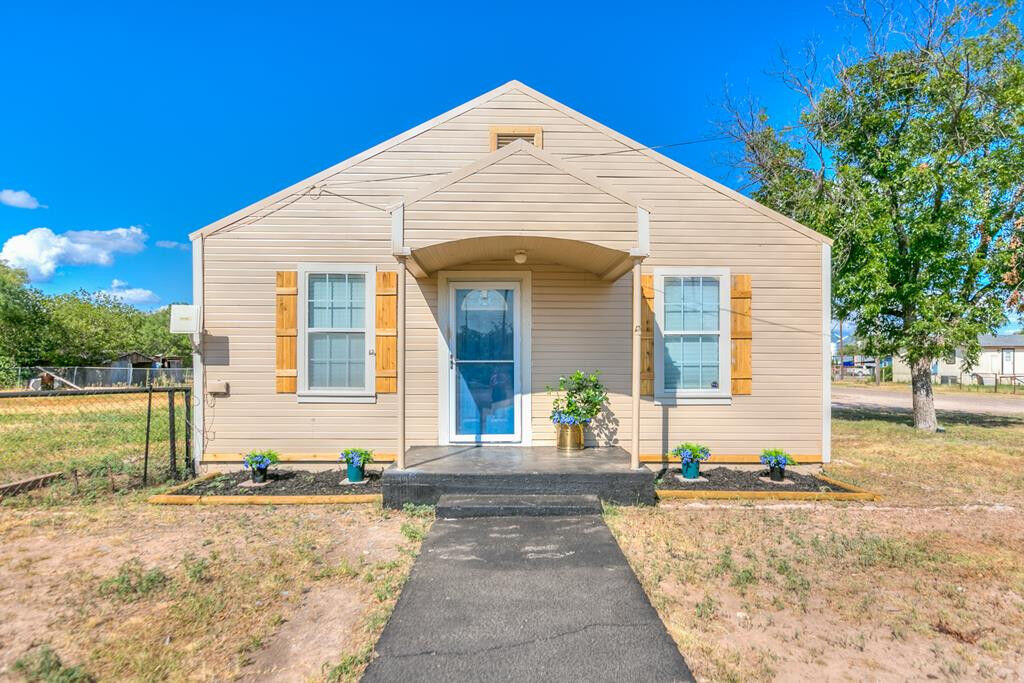 Property Photo:  200 Broadway Street  TX 76861 