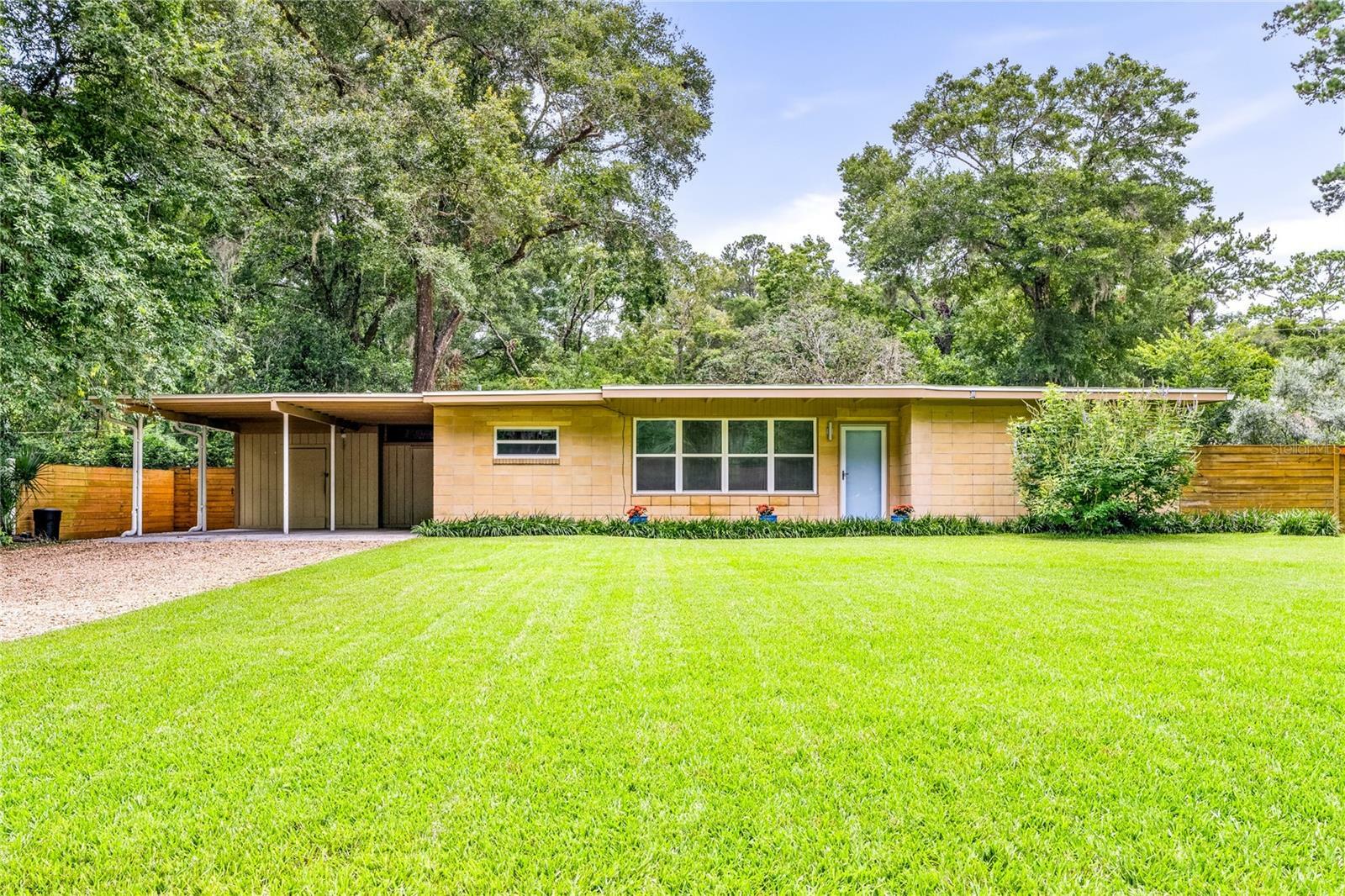 Property Photo: 3800 SW 19th Street FL 32608
