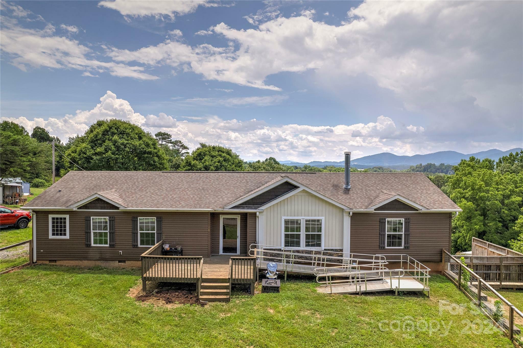 Property Photo:  24 King Drive  NC 28748 