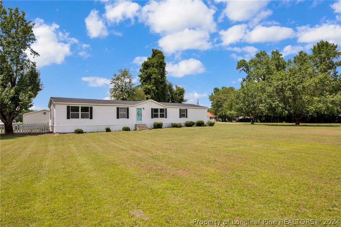 Property Photo:  2147 Bainbridge Road  NC 28391 