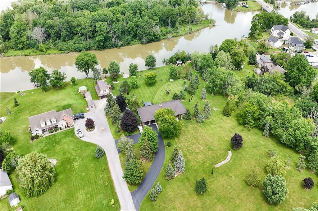 Property Photo: 32 Haldimand Trail ON N1A 1W9