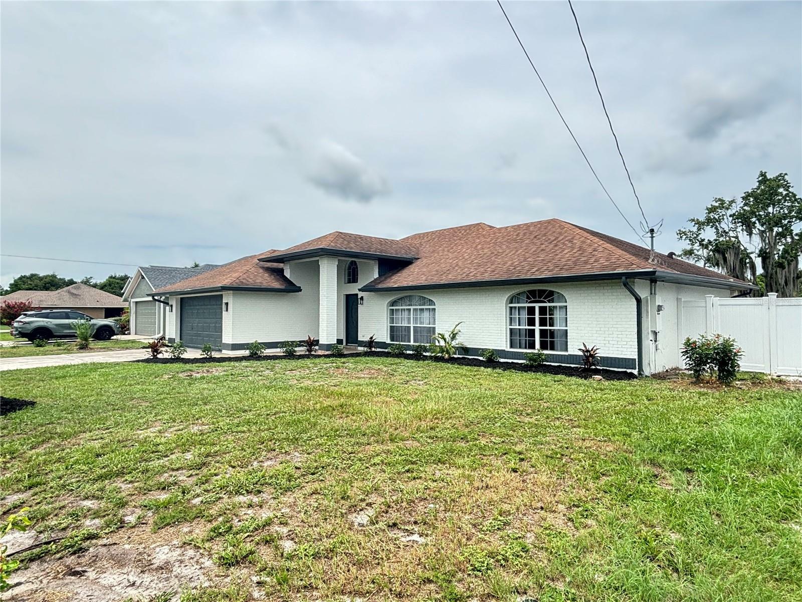 Property Photo:  572 Blackstone Avenue  FL 32725 