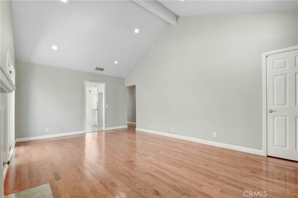 Property Photo: 10 Pebblepath CA 92614