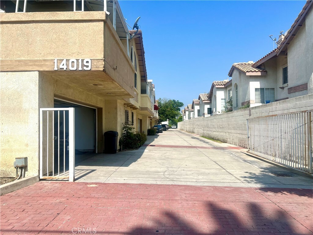 Property Photo:  14019 Orizaba Avenue 1  CA 90723 