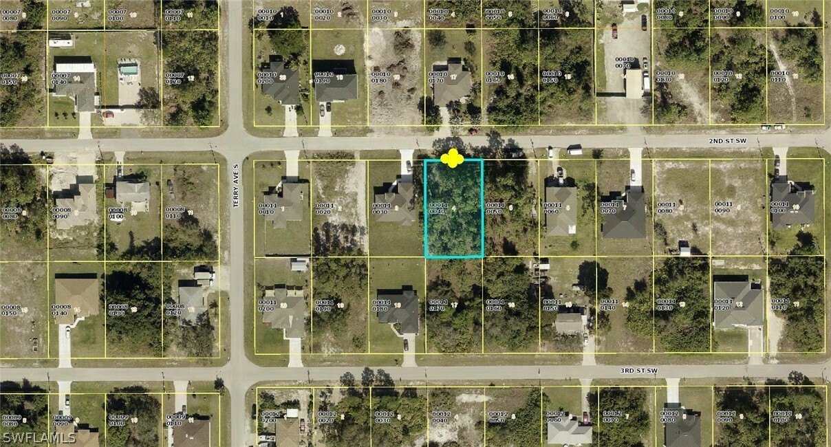 Property Photo:  3513 2nd Street SW  FL 33976 