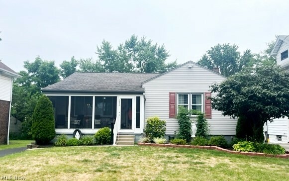 Property Photo:  1610 Brownlee Avenue  OH 44514 