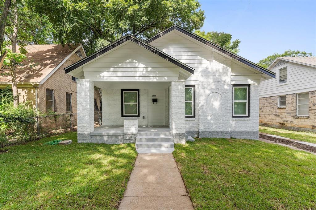 Property Photo: 1255 Harlandale Avenue TX 75216