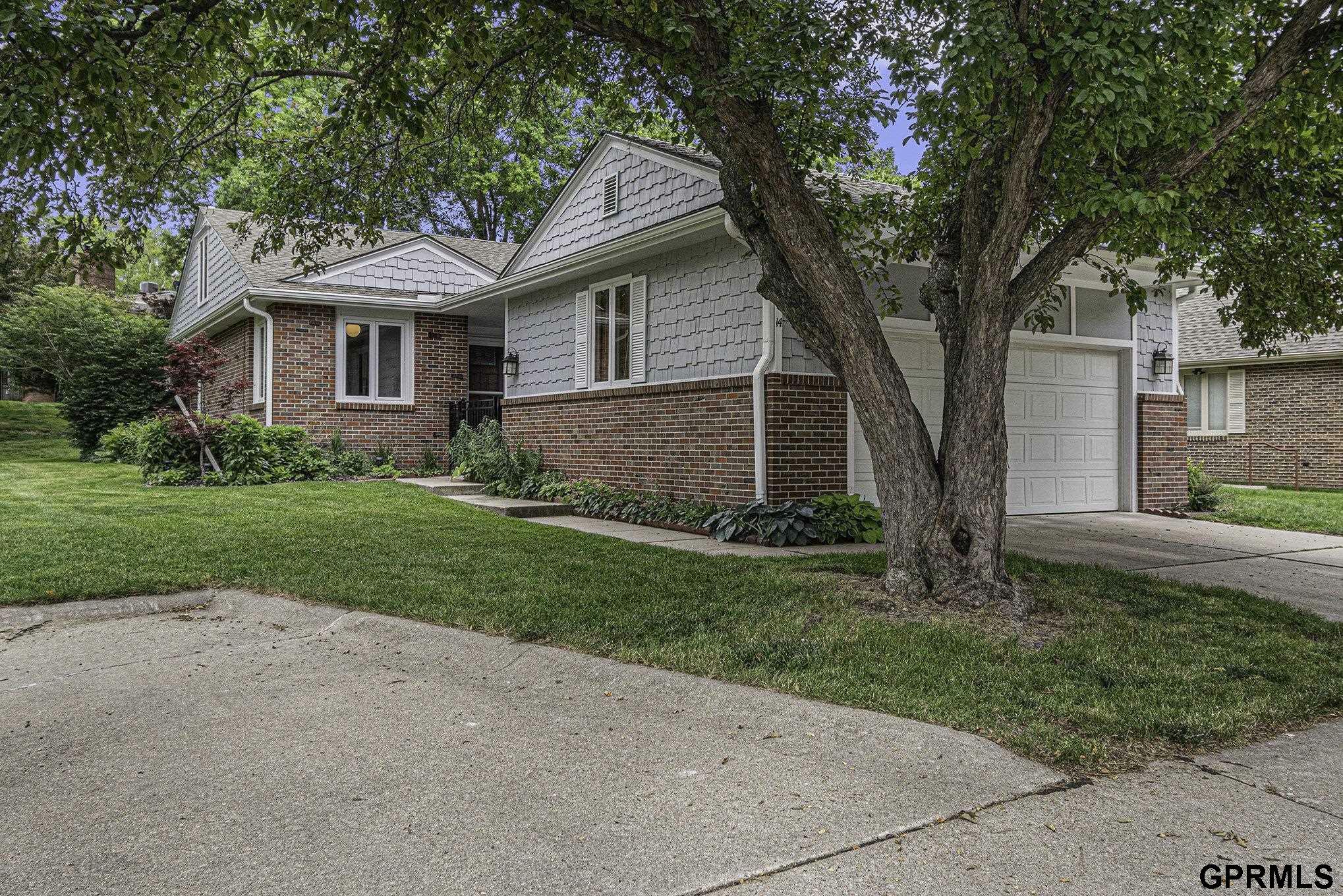 Property Photo: 7300 Old Post Road 14 NE 68506-2951