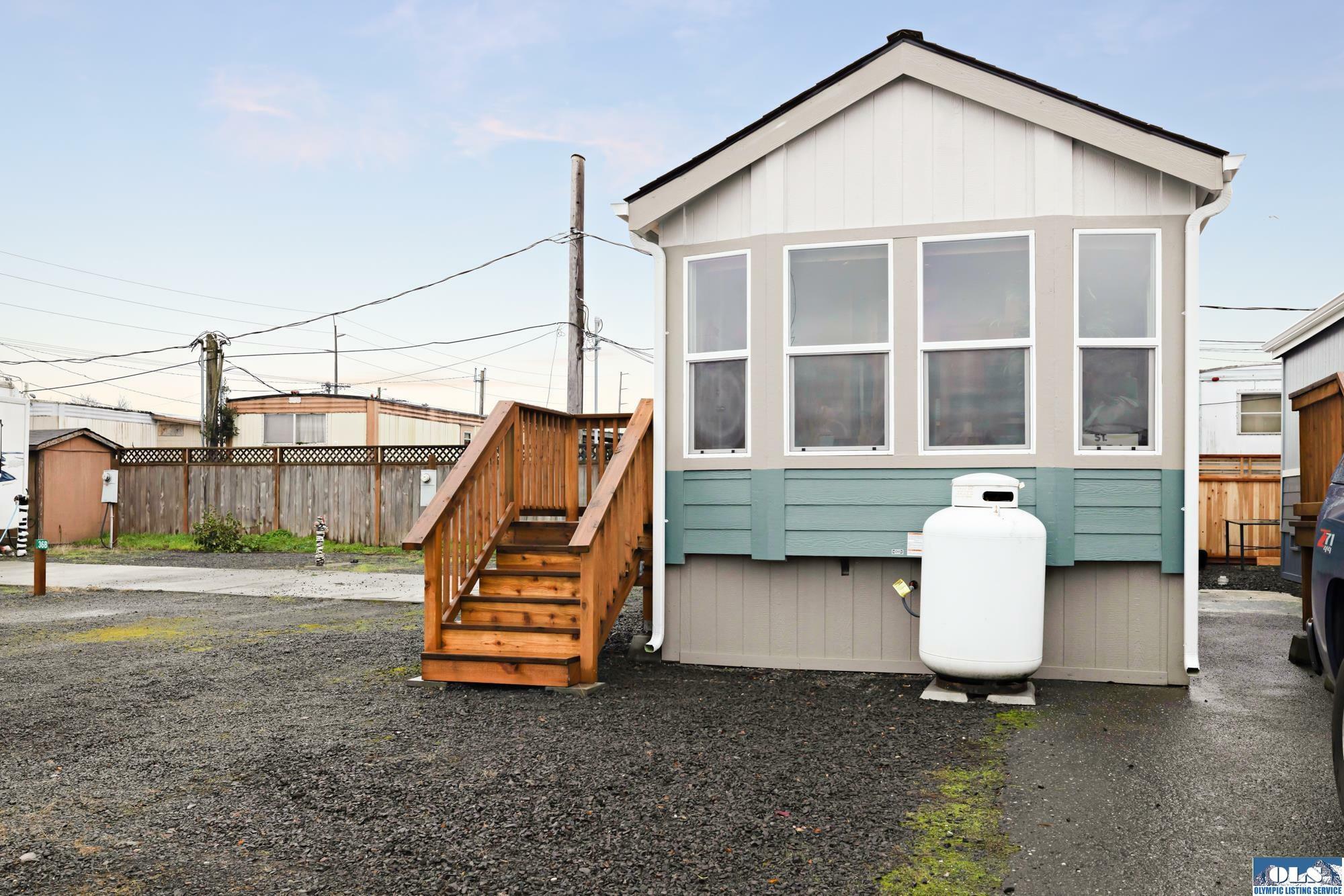 Property Photo:  511 W Spruce St #37A  WA 98382 