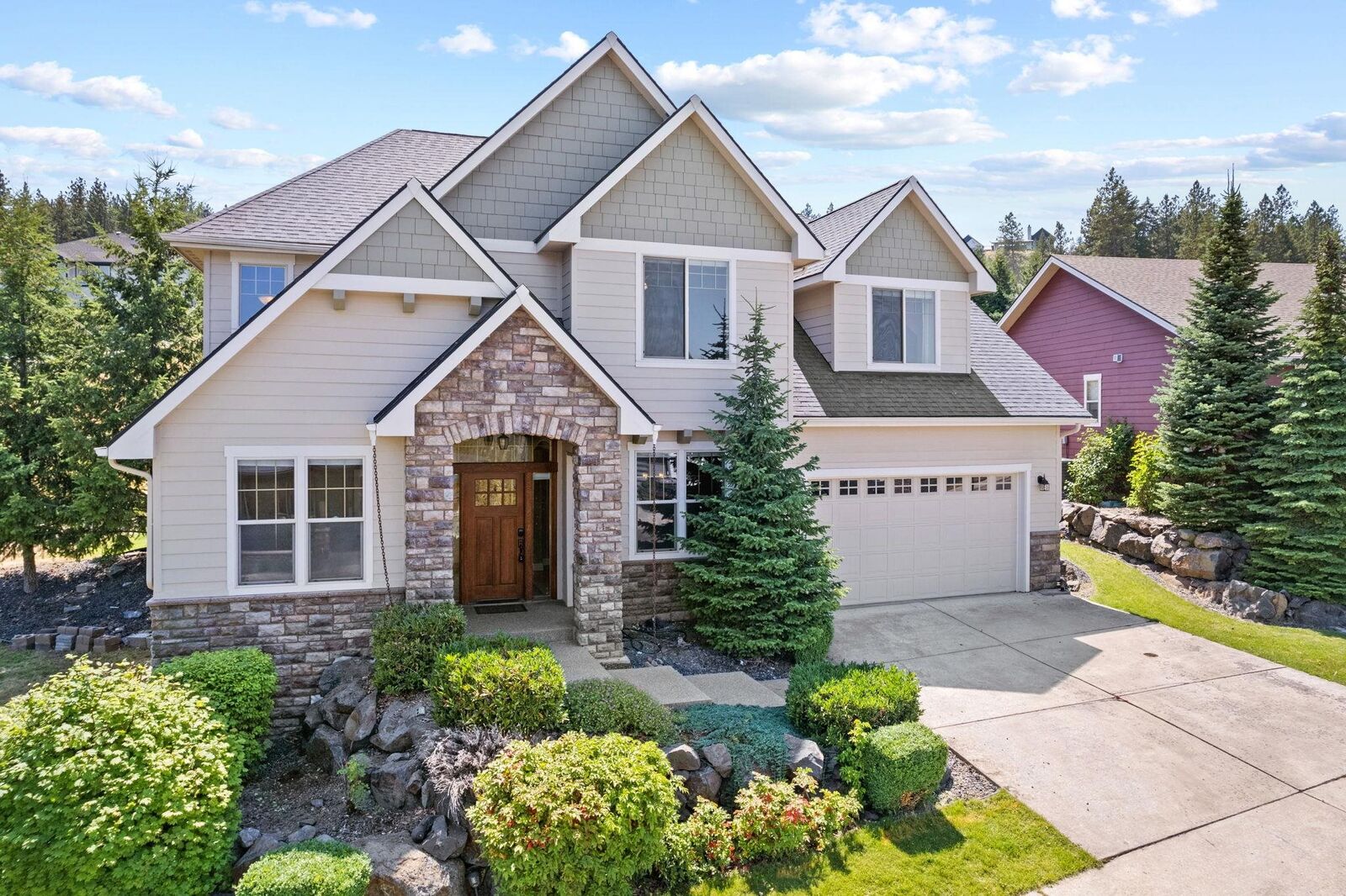 Property Photo: 815 W Willapa Ave WA 99224