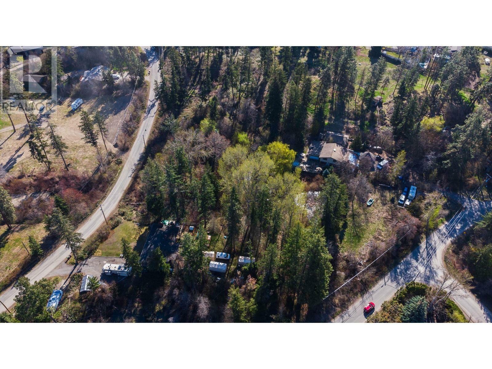 Photo de la propriété:  3281 Hall Road  BC V1W 2V1 