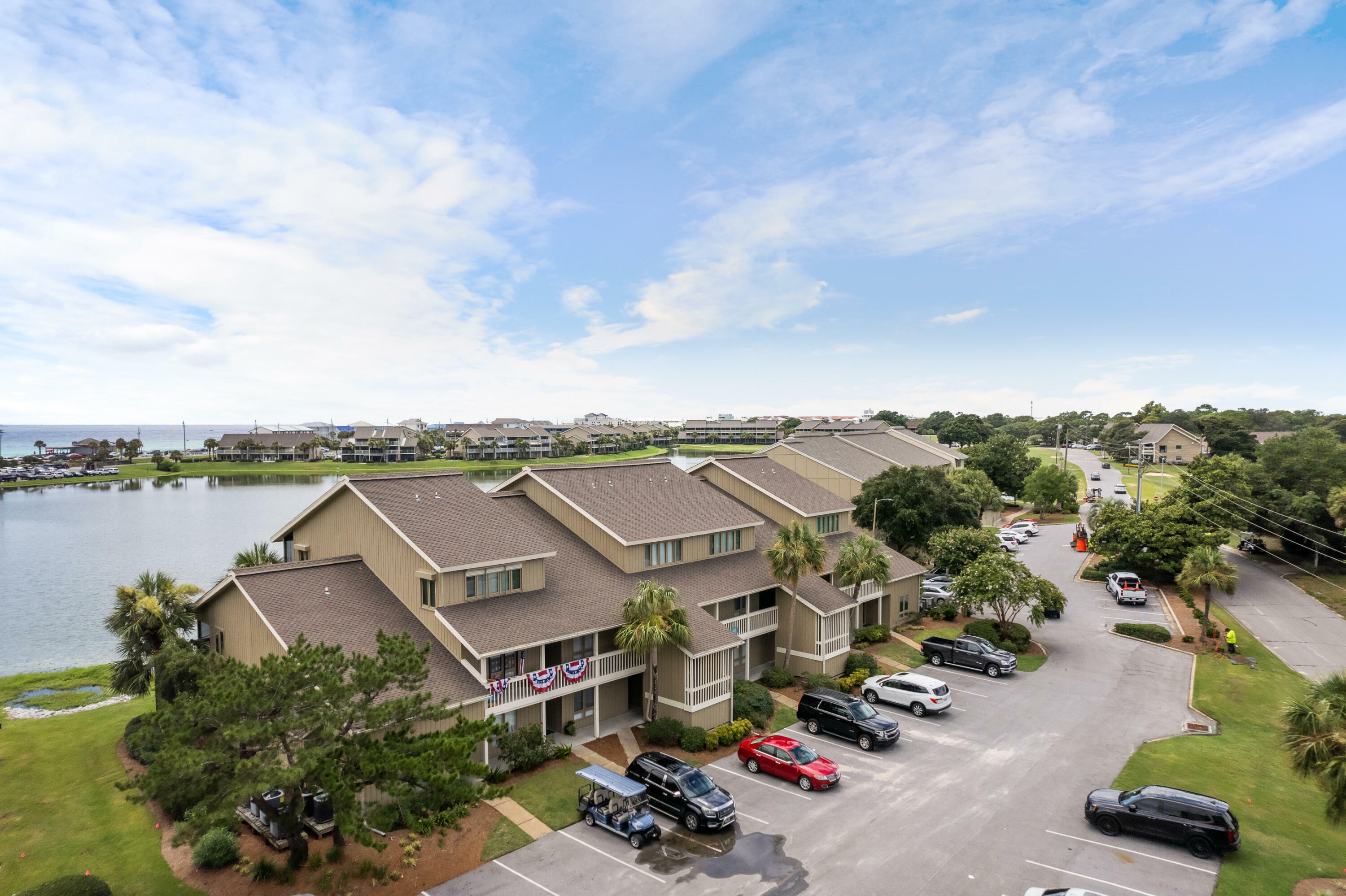 Property Photo:  48 Stewart Lake Cove Unit 194  FL 32550 