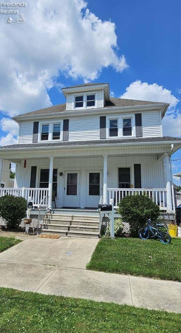Property Photo: 210 York Street OH 44811