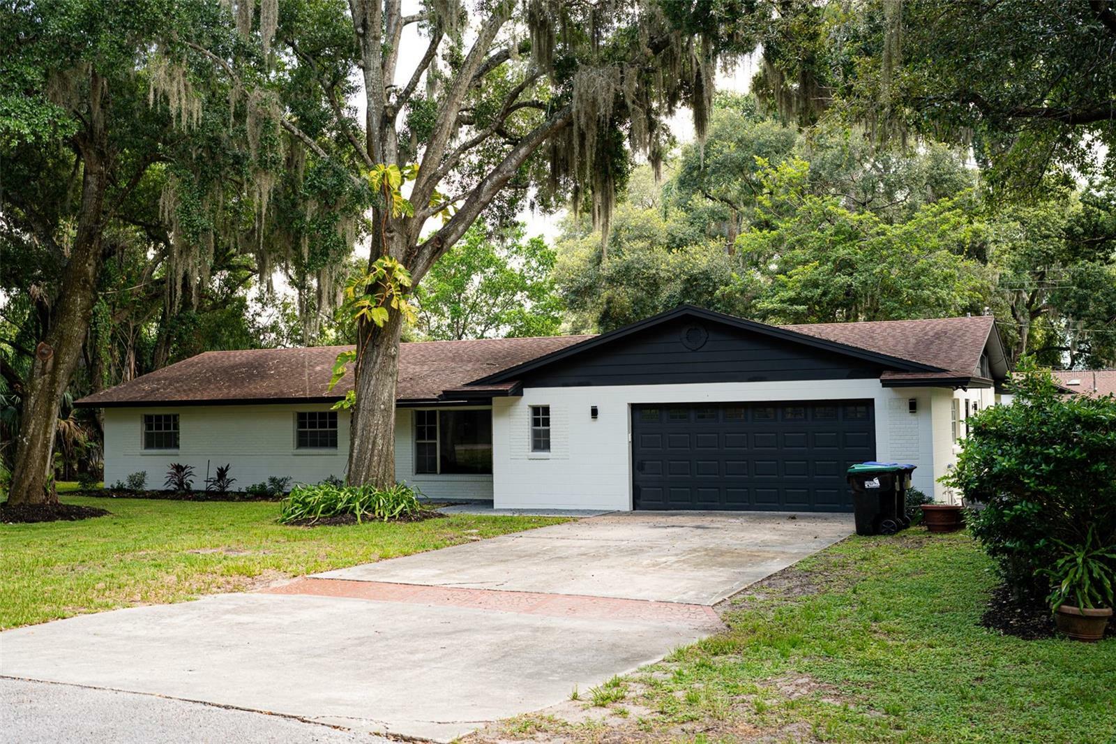 Property Photo: 2655 Ashville Street FL 32818