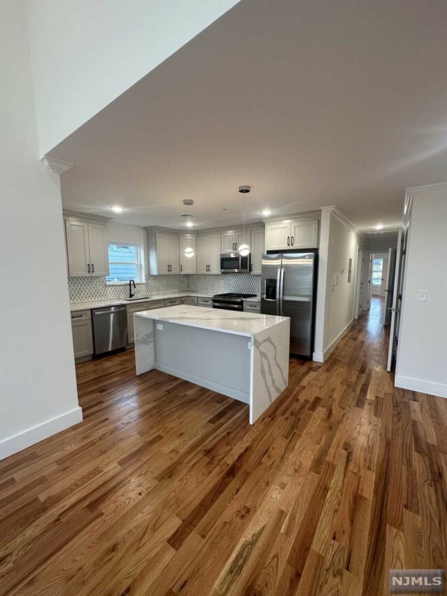 Property Photo:  319 Renner Avenue 2  NJ 07112 