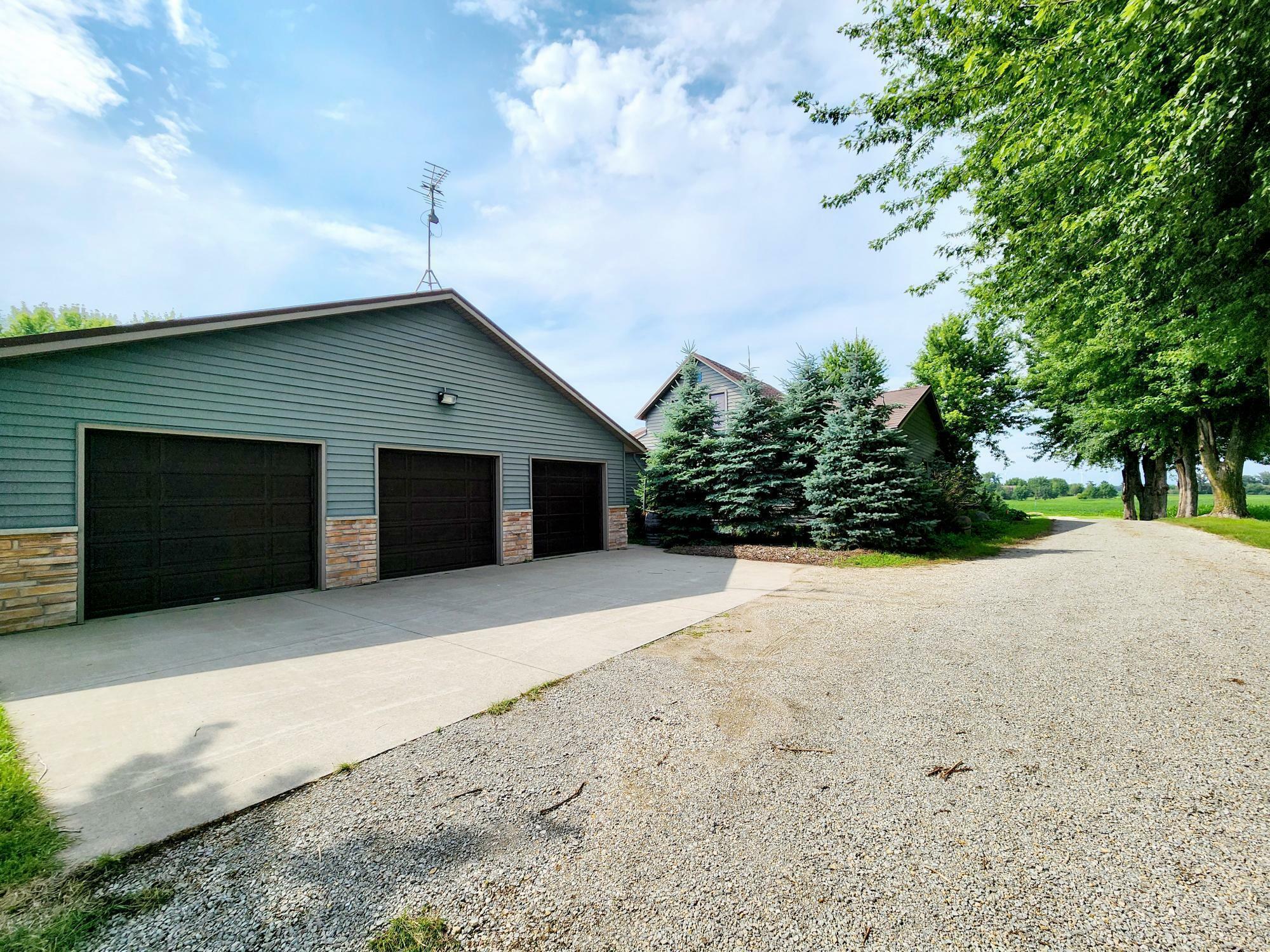 Property Photo:  69733 240th Street  MN 56007 