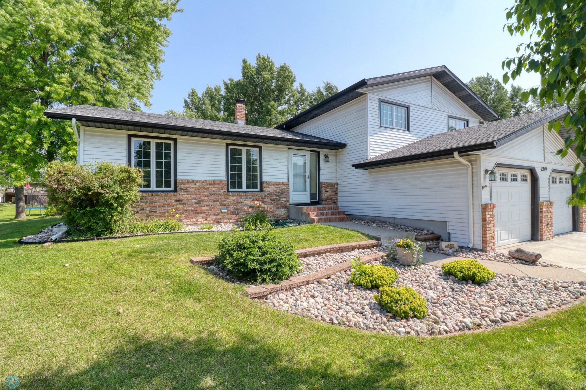 Property Photo:  2302 Chancery Street S  MN 56560 