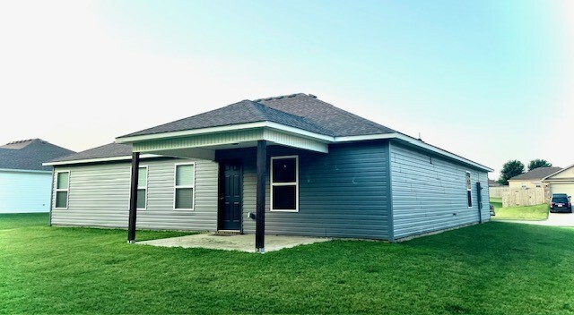 Property Photo:  409 W Pittsfield Street  AR 72761 