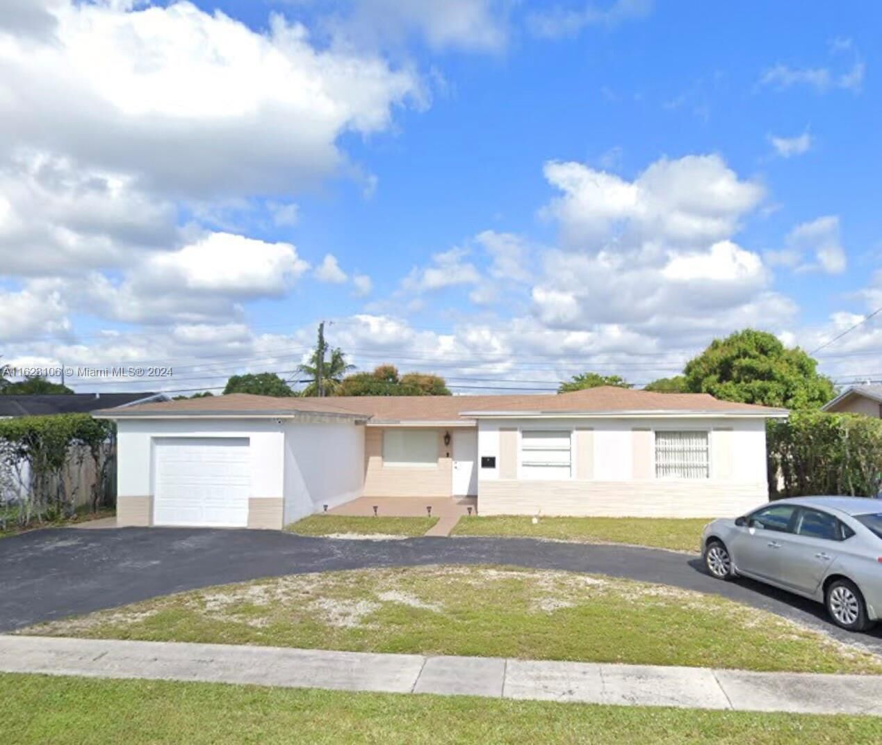 Property Photo:  4221 NW 23rd St  FL 33313 