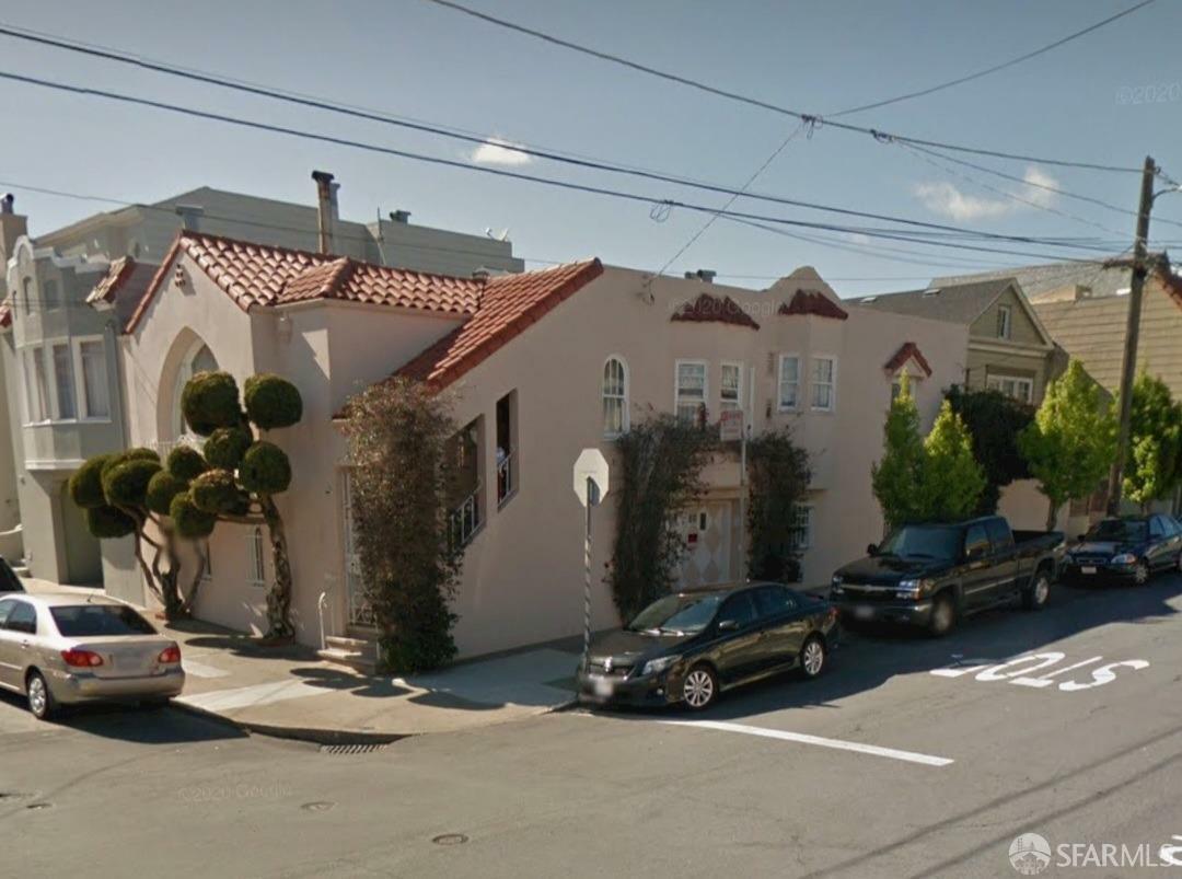 Property Photo: 300 Wayland Street CA 94134