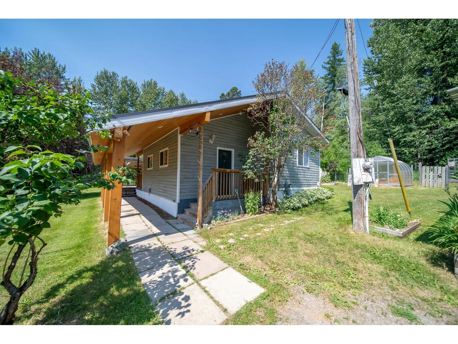 Photo de la propriété:  1333 Dicken Road B1  BC V0B 1M5 