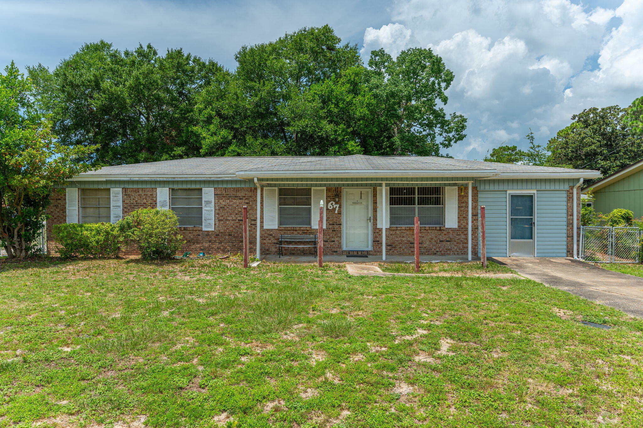 Property Photo: 67 11th Street FL 32579