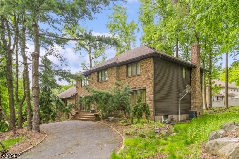 Property Photo:  2 Concord Way  NJ 07950 