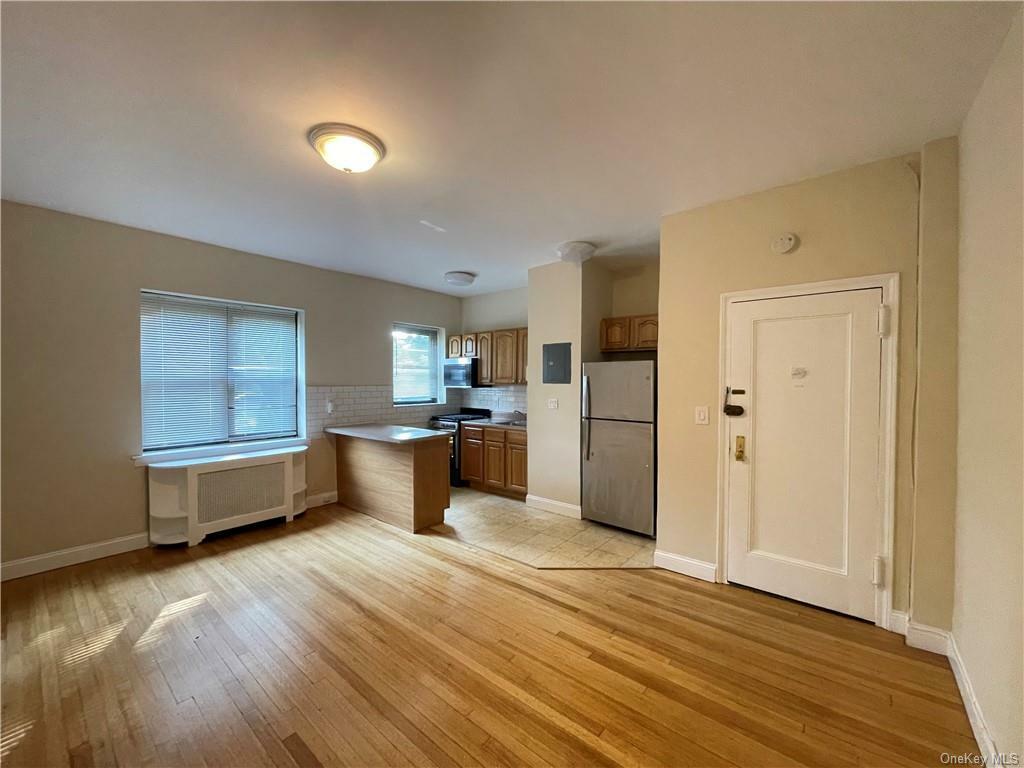 Property Photo:  110 Stonelea Place 1F  NY 10801 