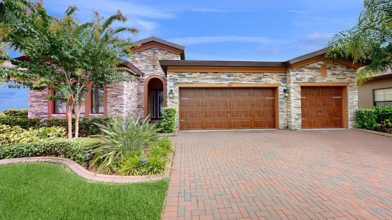 Property Photo:  11411 Drifting Leaf Drive  FL 33579 