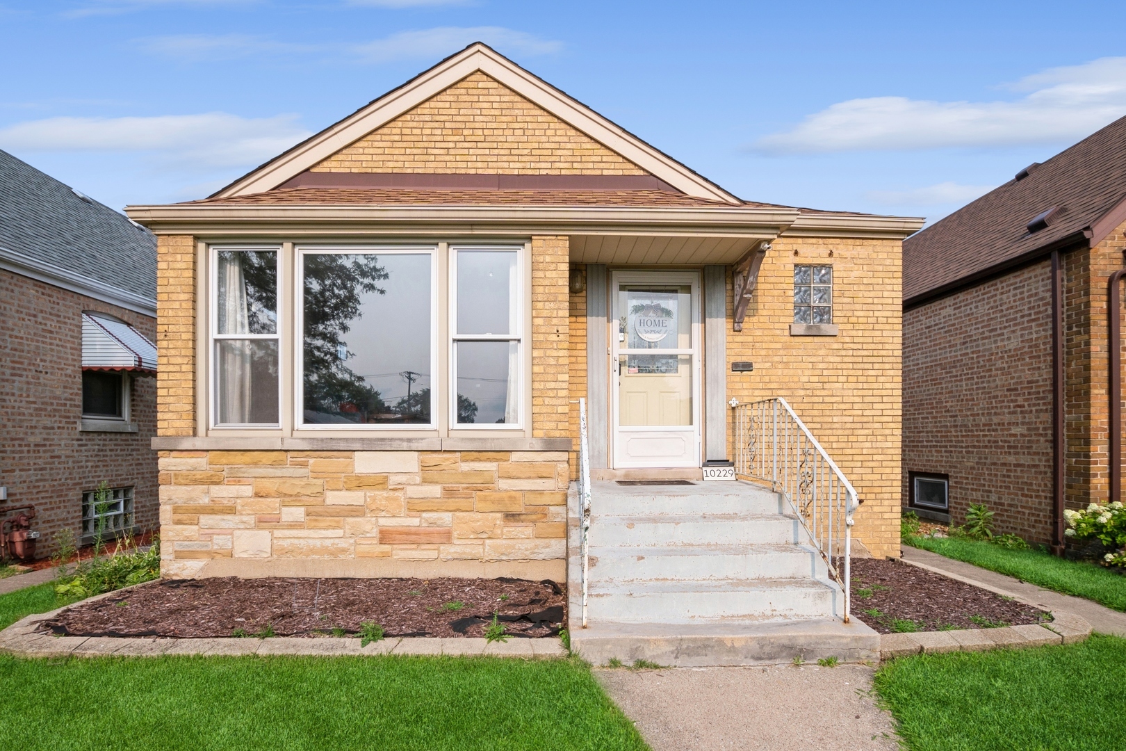 Property Photo: 10229 S California Avenue IL 60655