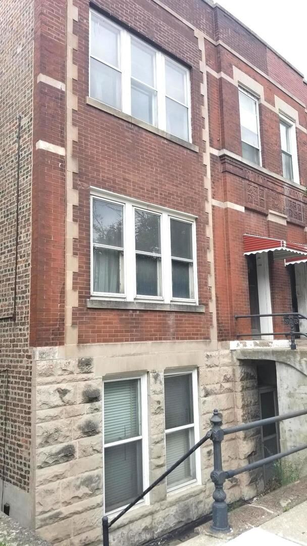 Property Photo: 2838 S Throop Street IL 60608