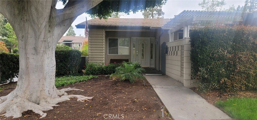 Property Photo:  38 Calle Aragon S H  CA 92637 