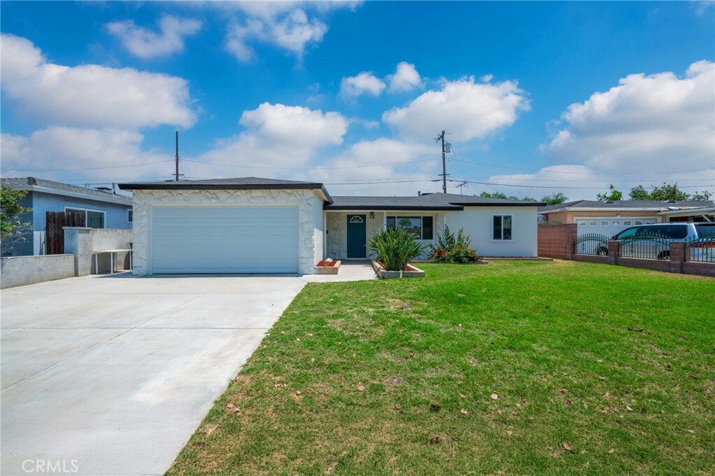 Property Photo:  1236 N Foxfire Street  CA 92801 