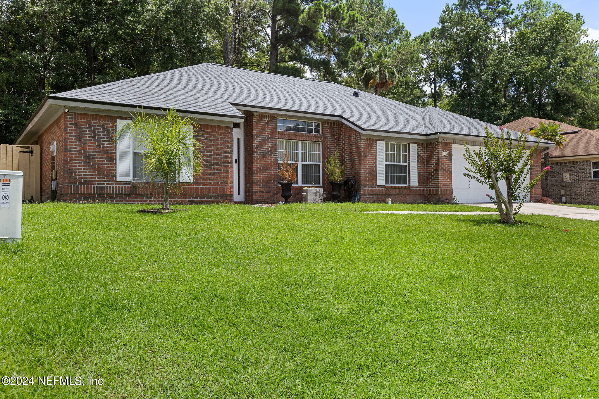 Property Photo: 1745 Redwood Lane FL 32068