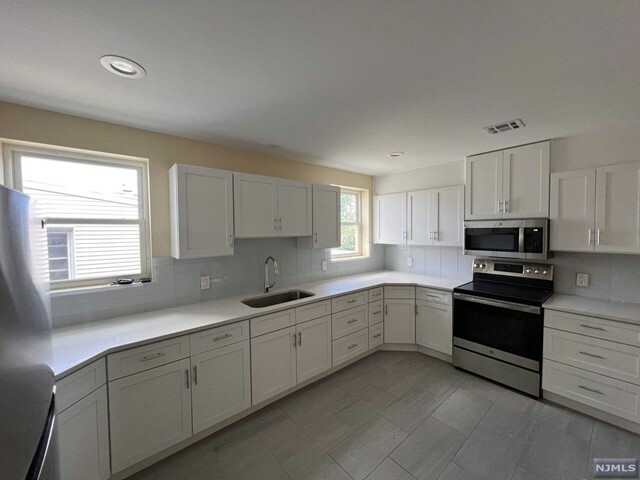 Property Photo:  500 Valley Brook Avenue 2F  NJ 07071 