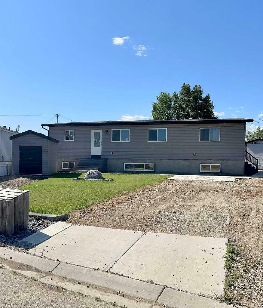 Property Photo: 365 Jacobson Place AB T0J 3K0