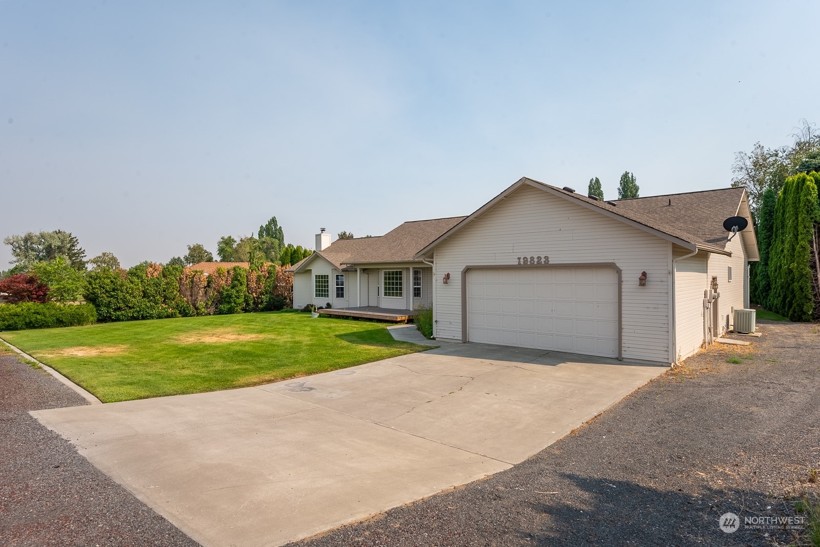 Property Photo:  19823 Fairway Drive NW  WA 98851 