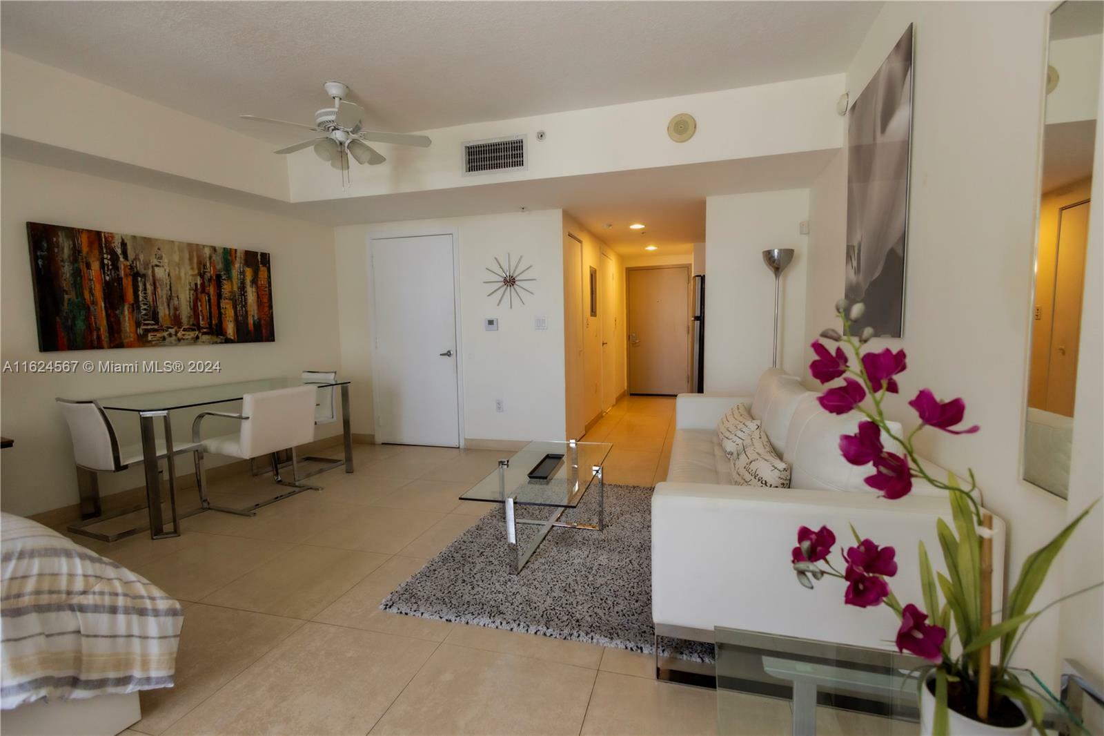 Property Photo:  1750 N Bayshore Dr 1908  FL 33132 