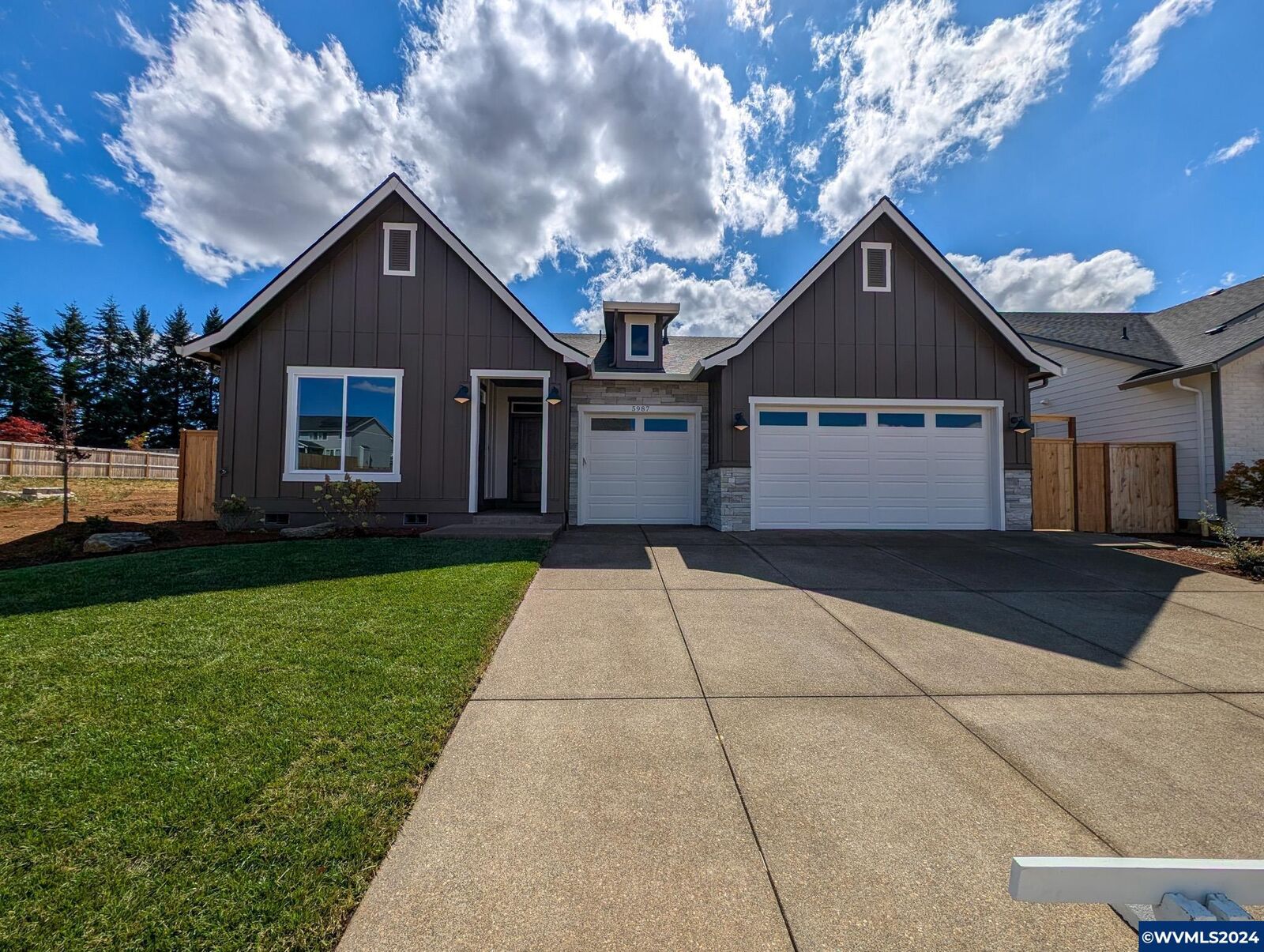 Property Photo:  5987  Evangelista St S  OR 97306 