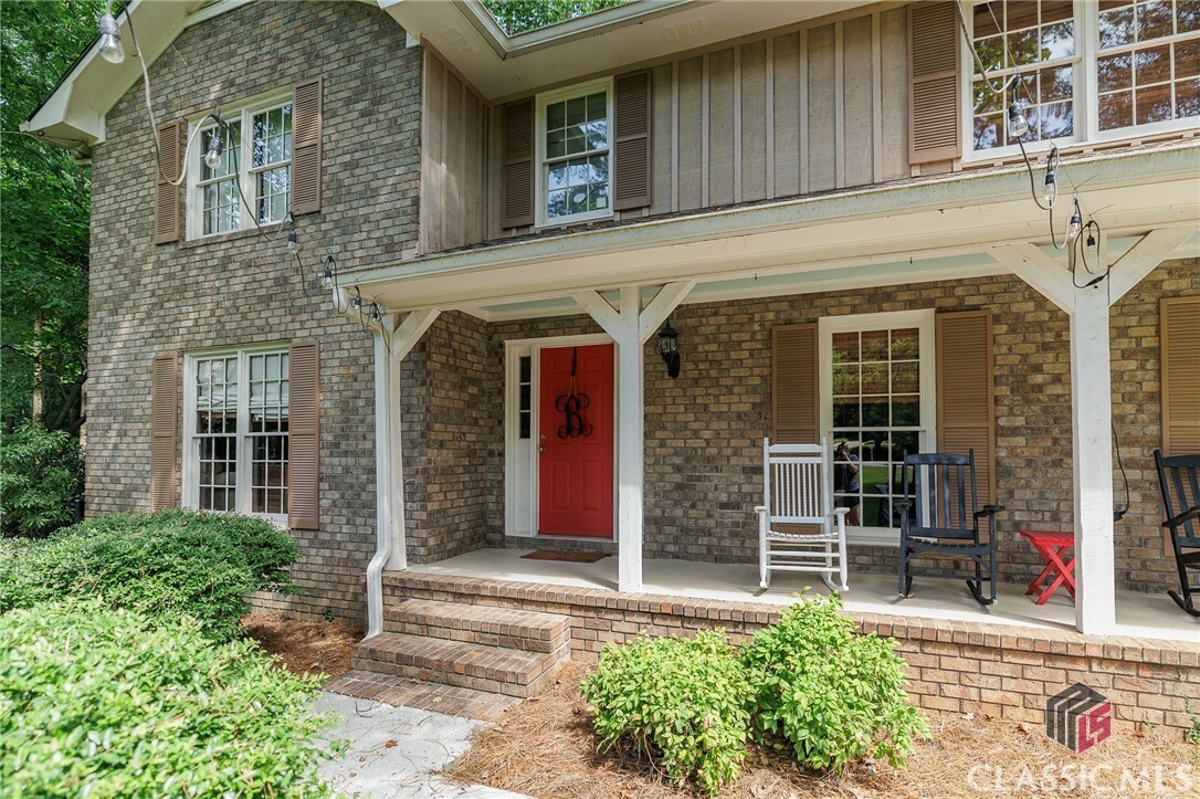 Property Photo:  209 Dunwoody Drive  GA 30605 