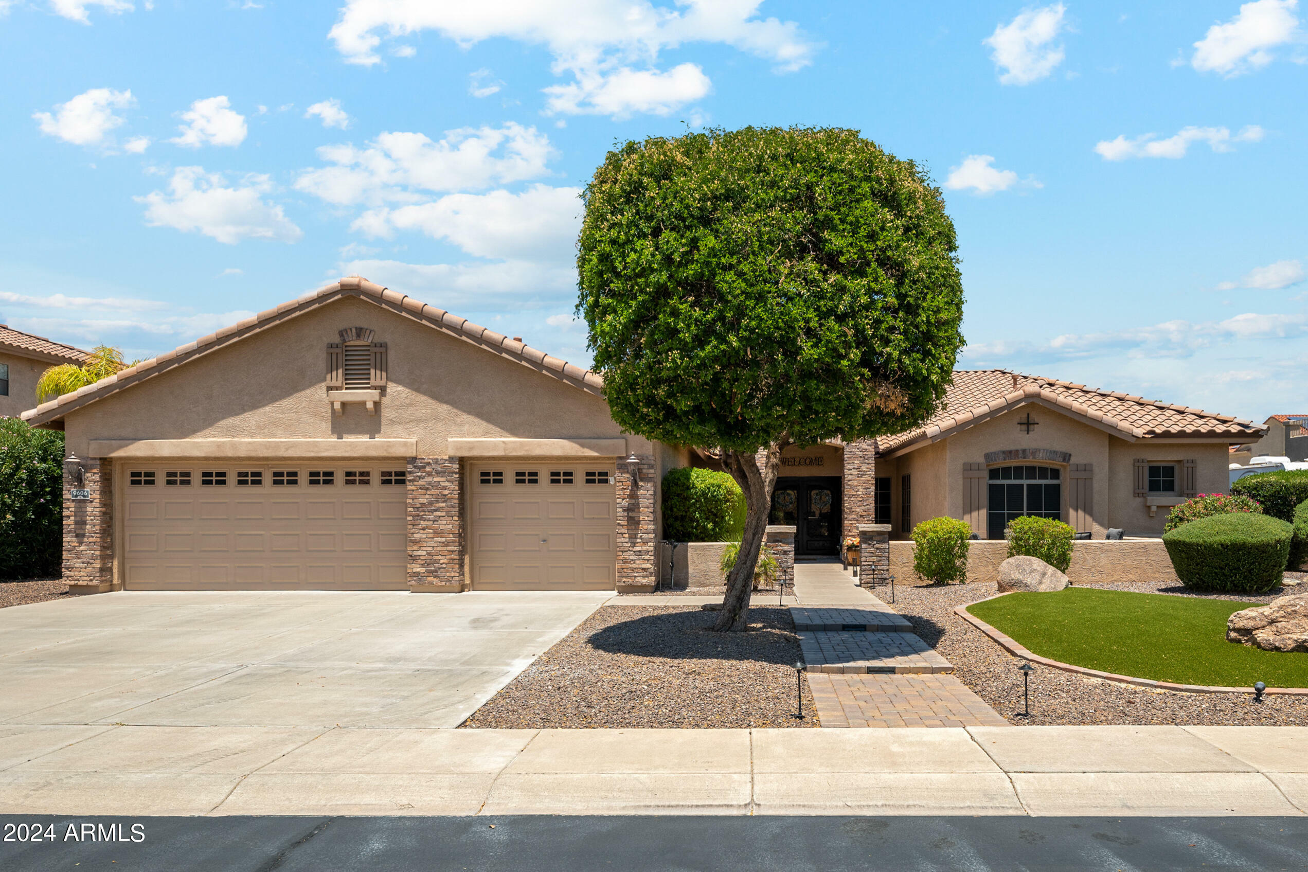 Property Photo:  9606 W Gambit Trail Trail  AZ 85383 