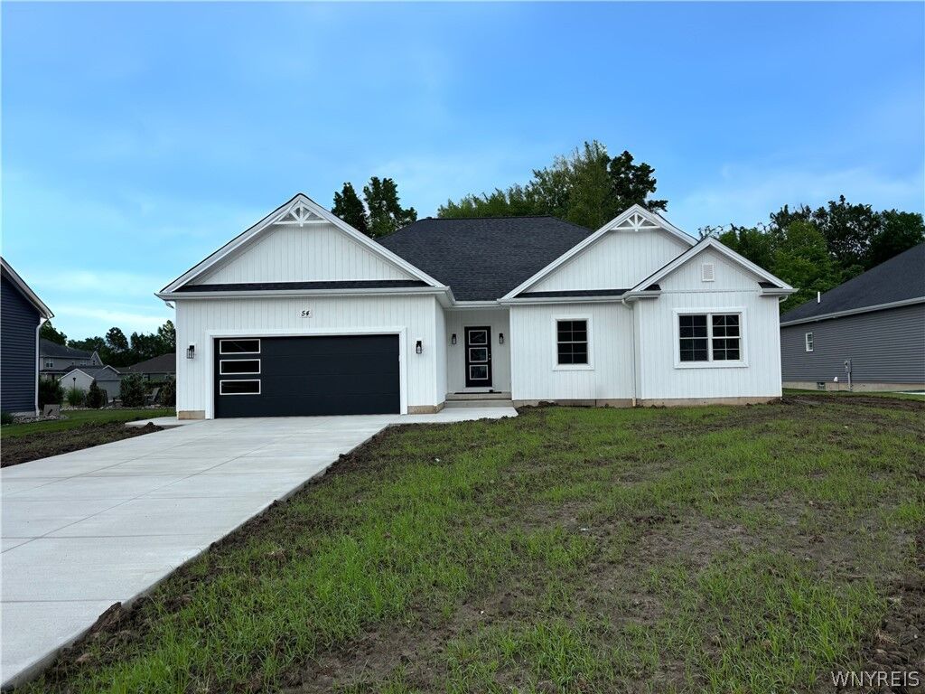 Property Photo:  
