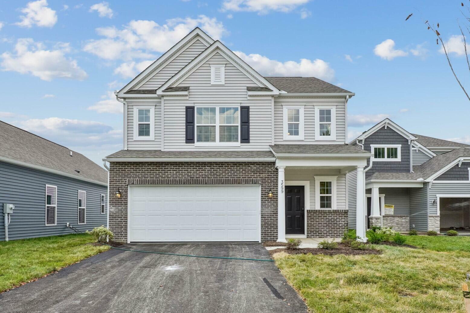 Property Photo: 3599 Shoal Way OH 43065