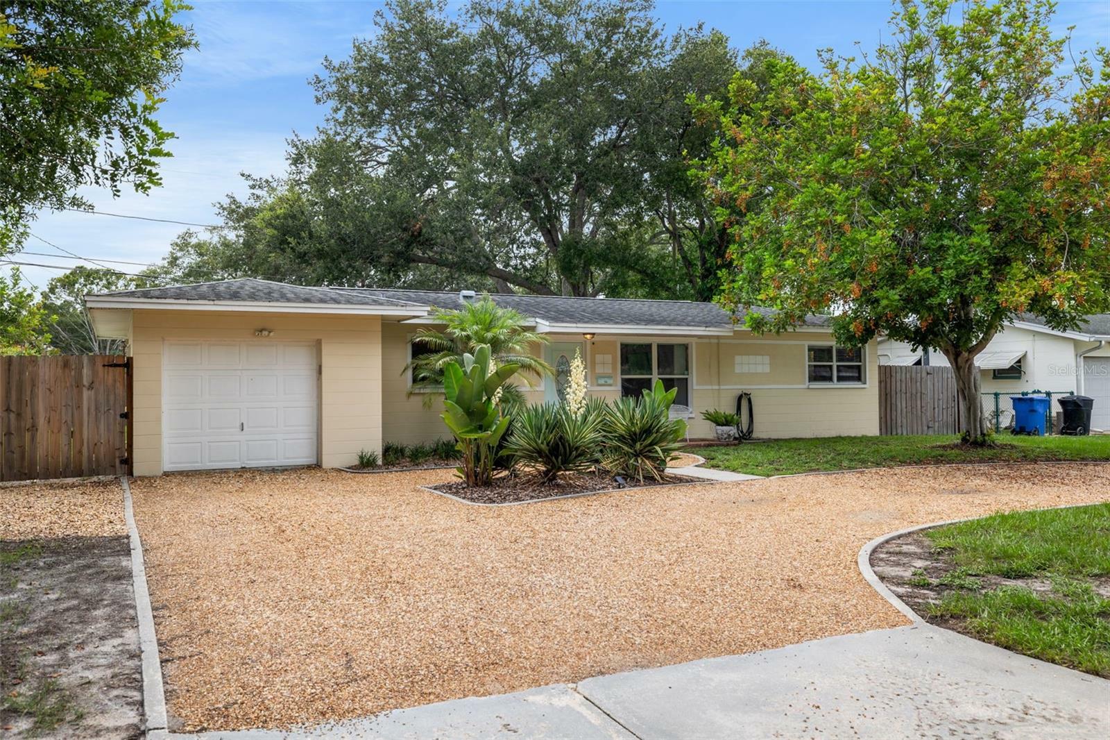 Property Photo:  7290 17th Street N  FL 33702 