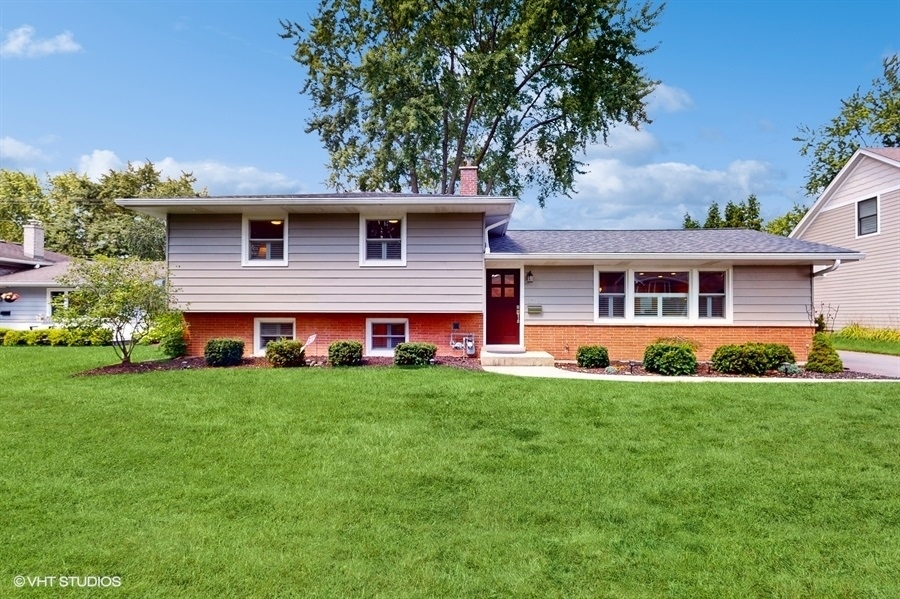 1113 Emerald Drive  Naperville IL 60540 photo